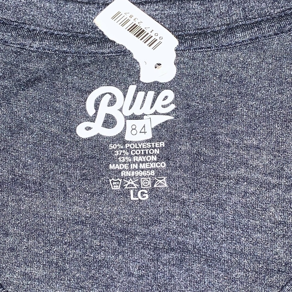 NWT Blue 84 Ladies V-neck Short Sleeve Seattle Jet City Graphic T-Shirt L - Picture 5 of 5